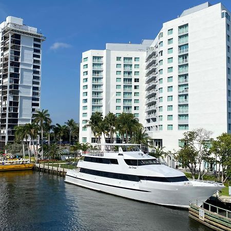 Gallery One - A Doubletree Suites By Hilton Hotel Fort Lauderdale Exteriör bild
