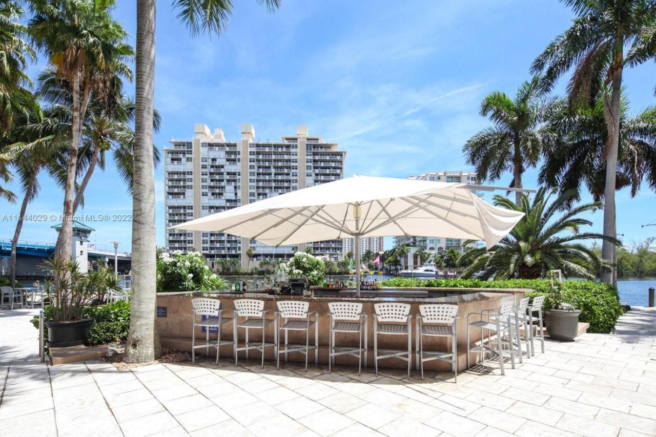 Gallery One - A Doubletree Suites By Hilton Hotel Fort Lauderdale Exteriör bild