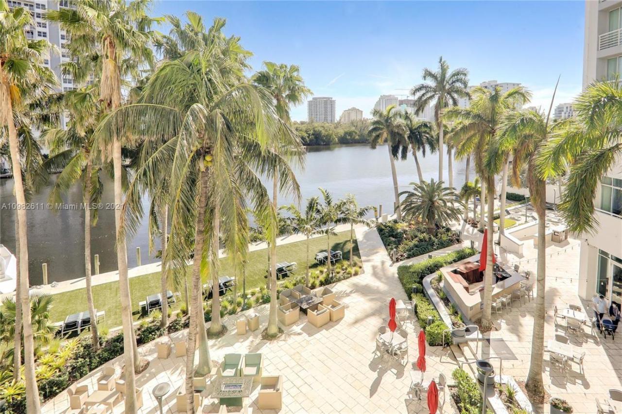Gallery One - A Doubletree Suites By Hilton Hotel Fort Lauderdale Exteriör bild