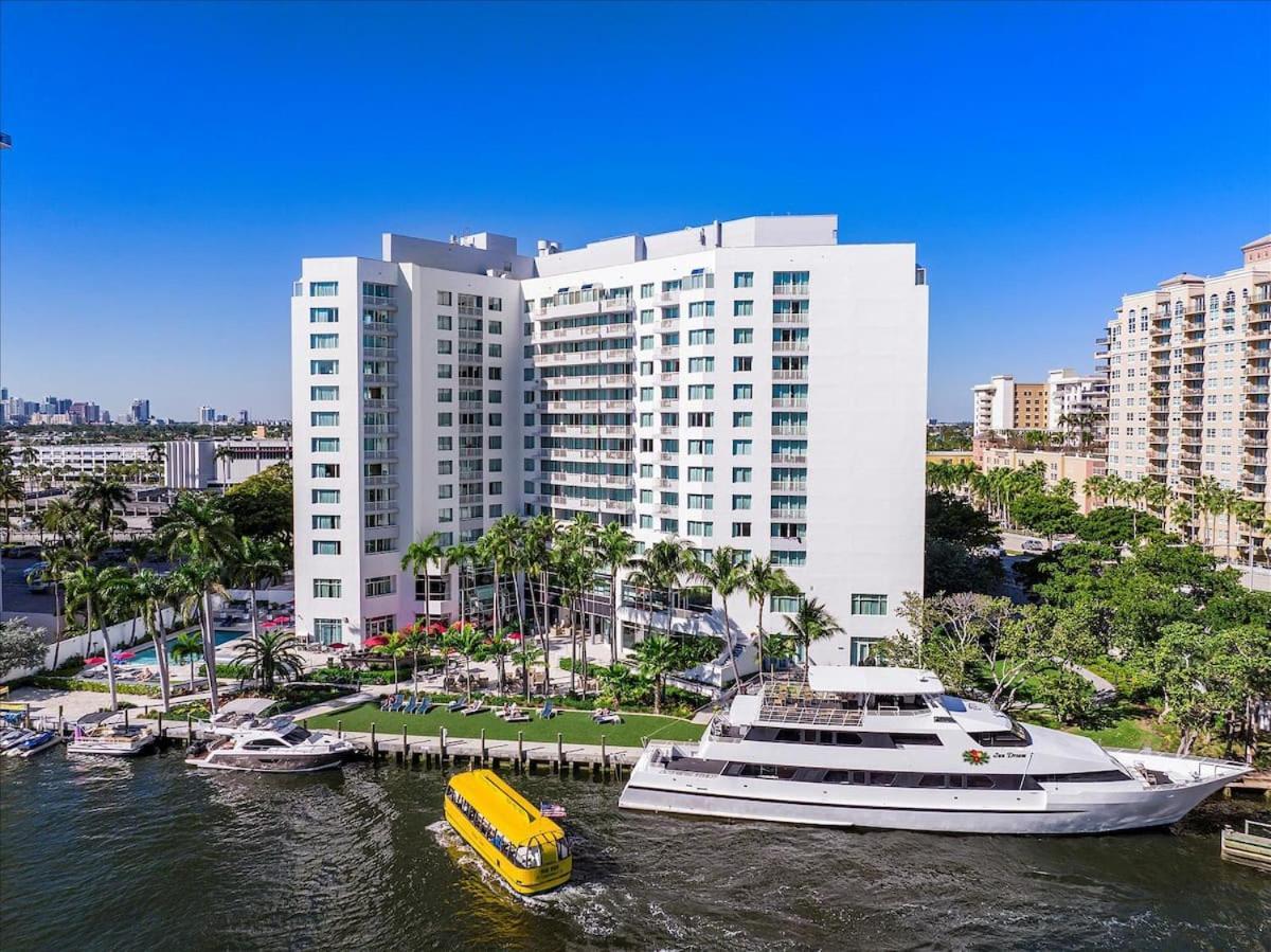 Gallery One - A Doubletree Suites By Hilton Hotel Fort Lauderdale Exteriör bild