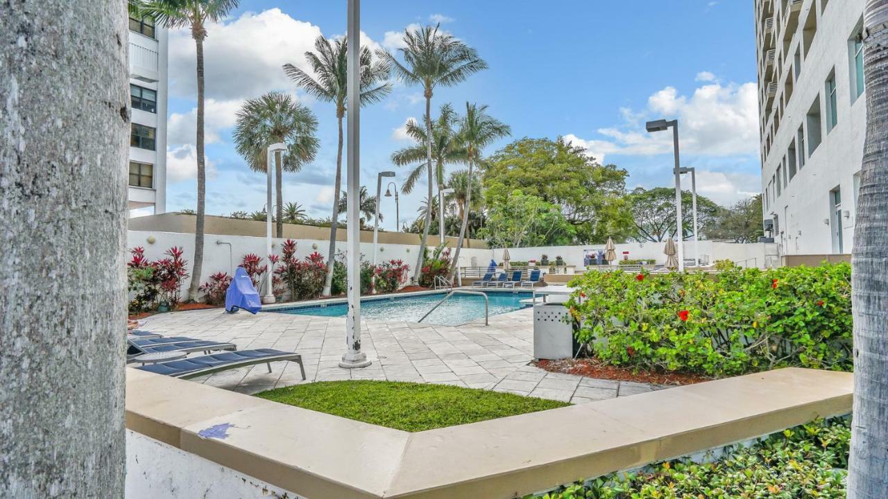 Gallery One - A Doubletree Suites By Hilton Hotel Fort Lauderdale Exteriör bild